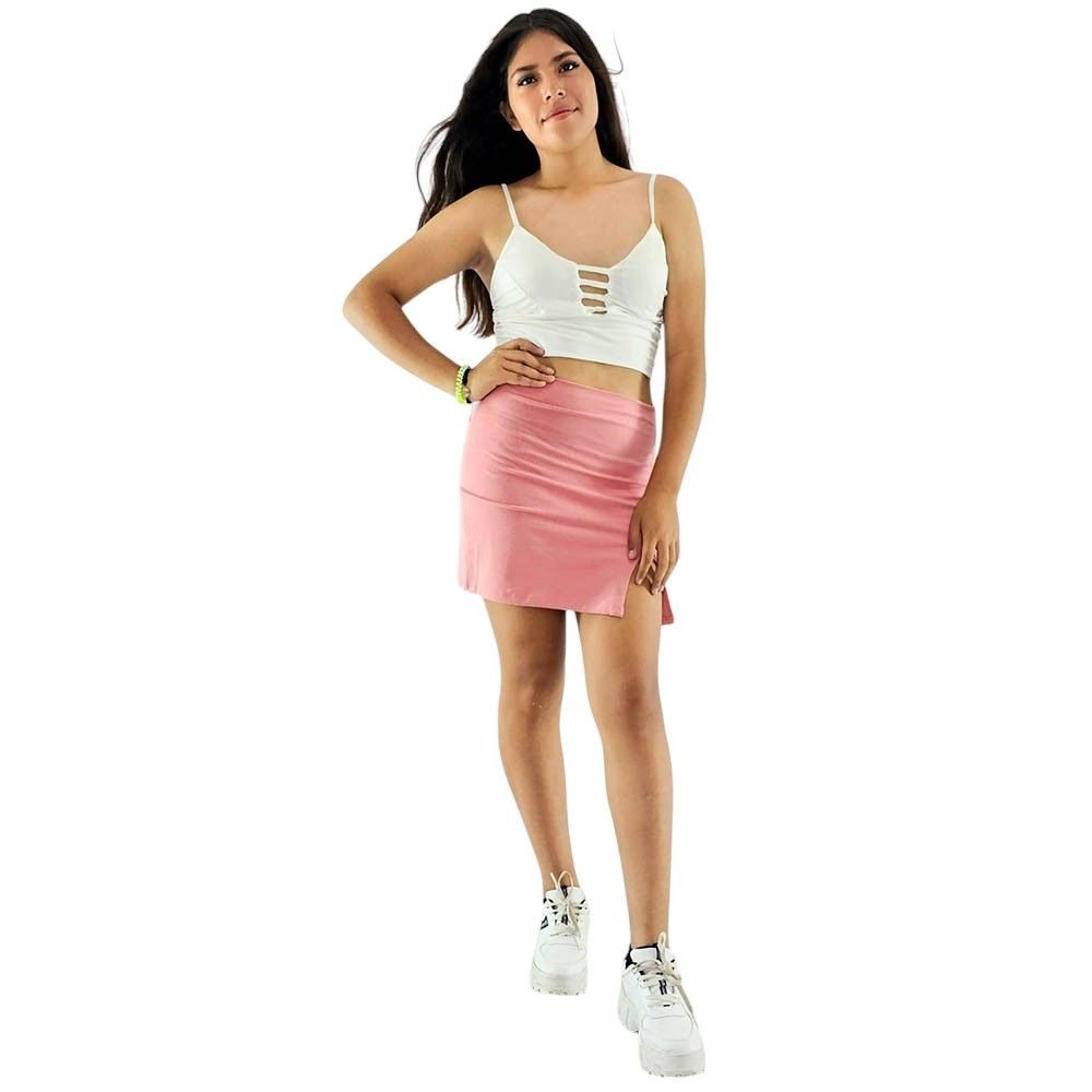 Minifalda con abertura lateral que resalta tu estilo con frescura juvenil