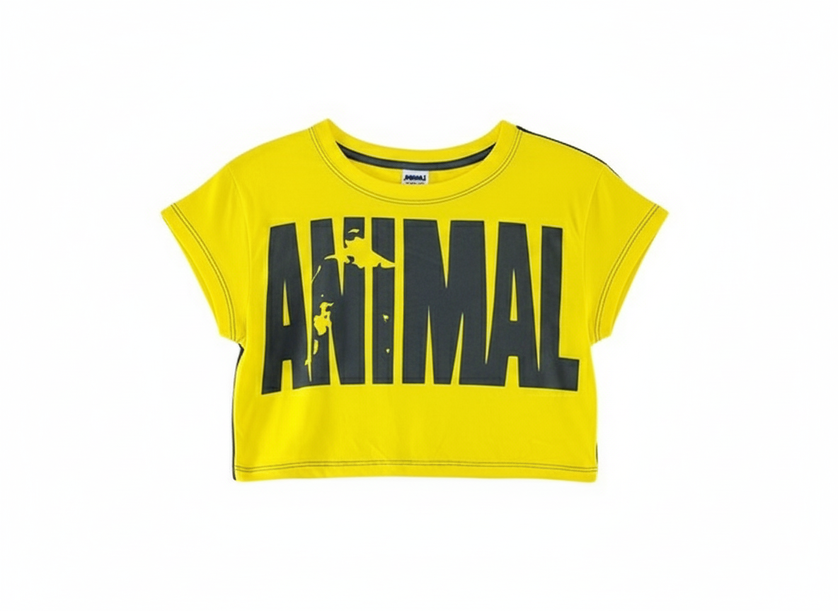 Crop top con estampado frontal que celebra tu estilo sin complicaciones