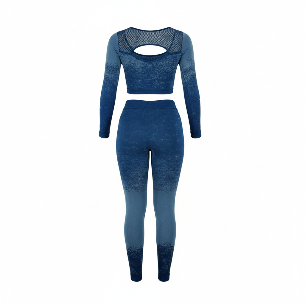 Conjunto deportivo que estiliza con firmeza y dinamismo