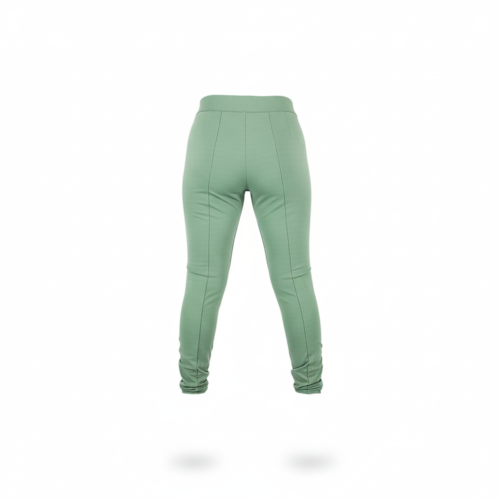 Pantalón ajustado estilo skinny que enmarca tu silueta con soltura moderna
