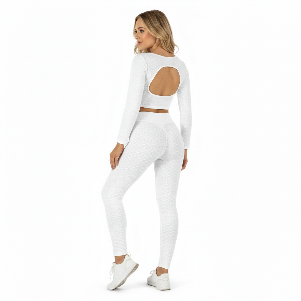 Conjunto deportivo acanalado con espalda descubierta que moldea con estilo