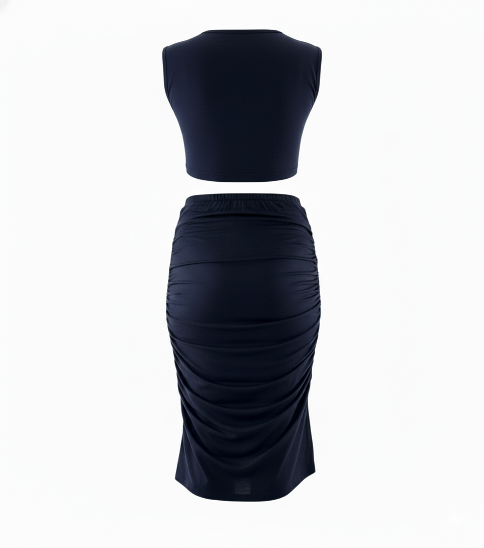 Conjunto clásico con falda midi y top sin mangas que define tu silueta con naturalidad
