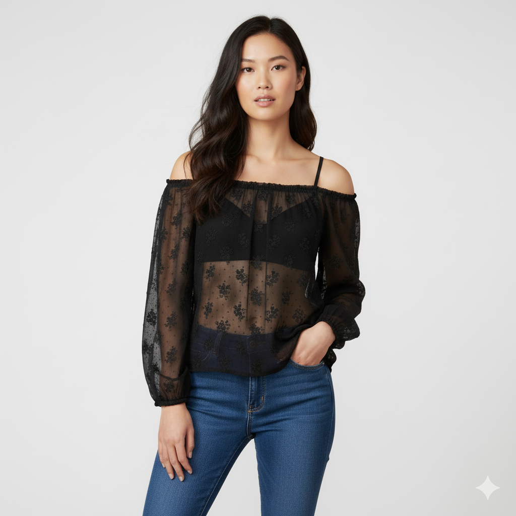 Blusa off shoulder con transparencias florales que evoca romanticismo campirano