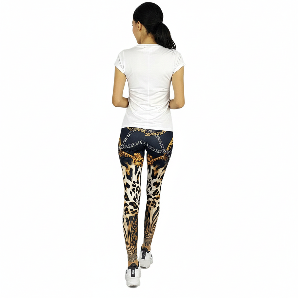 Conjunto estampado con animal print para destacar con confianza casual