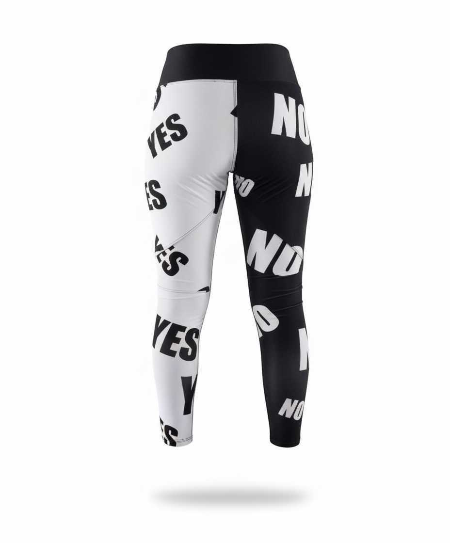 Leggins deportivos bicolor con estampado que estiliza con actitud
