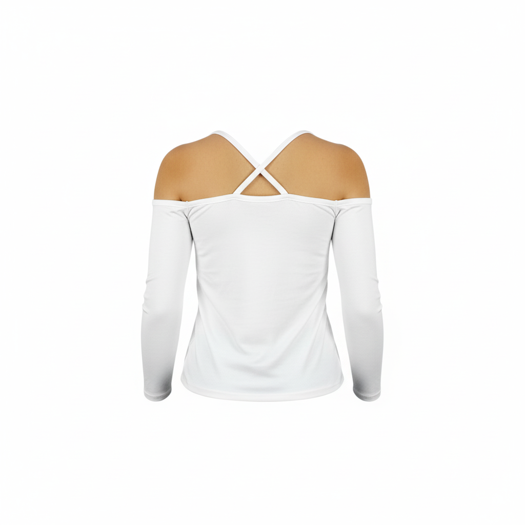 Blusa off shoulder con tirantes cruzados que estiliza con actitud juvenil