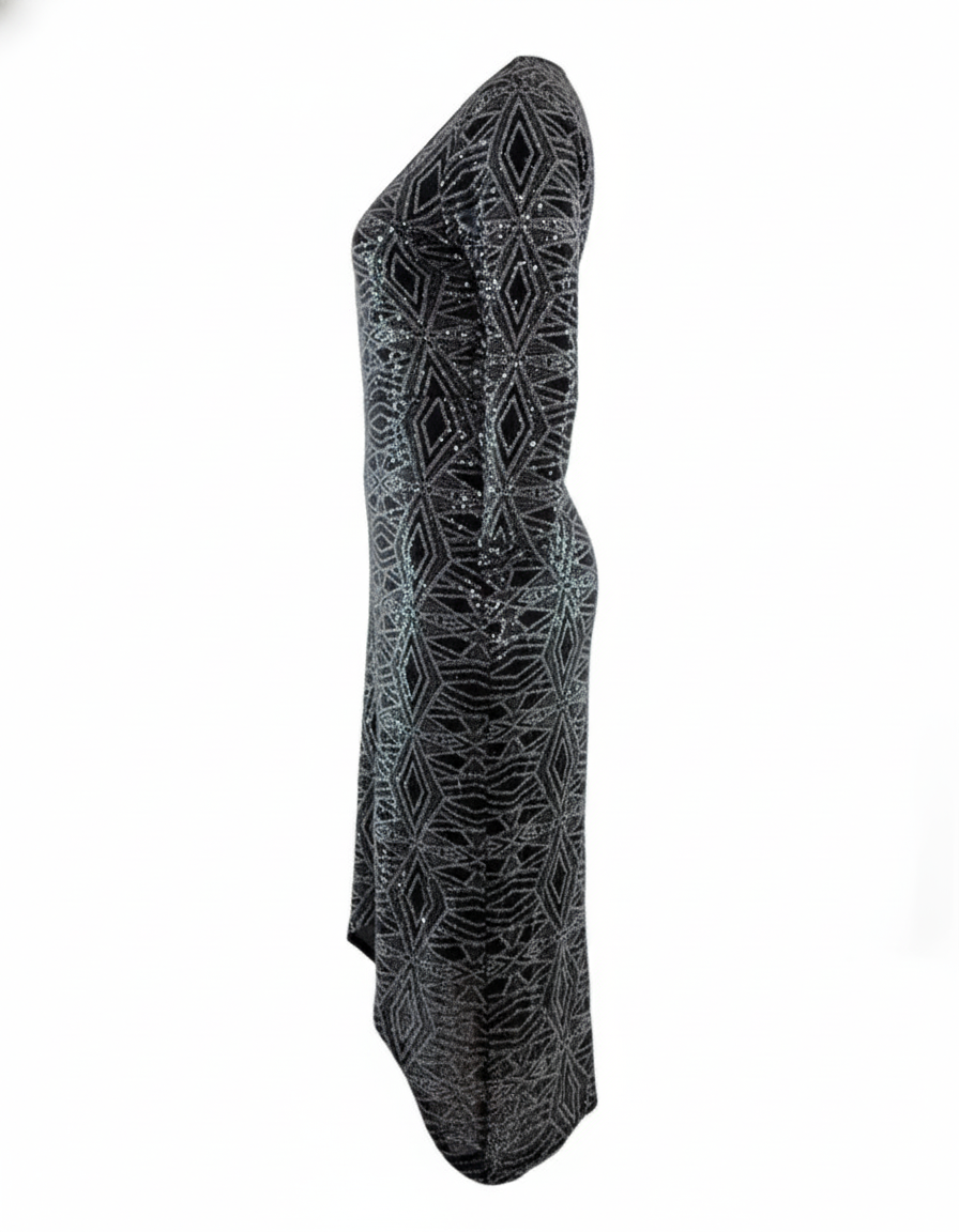 Vestido 3/4 con escote profundo que alarga visualmente tu figura