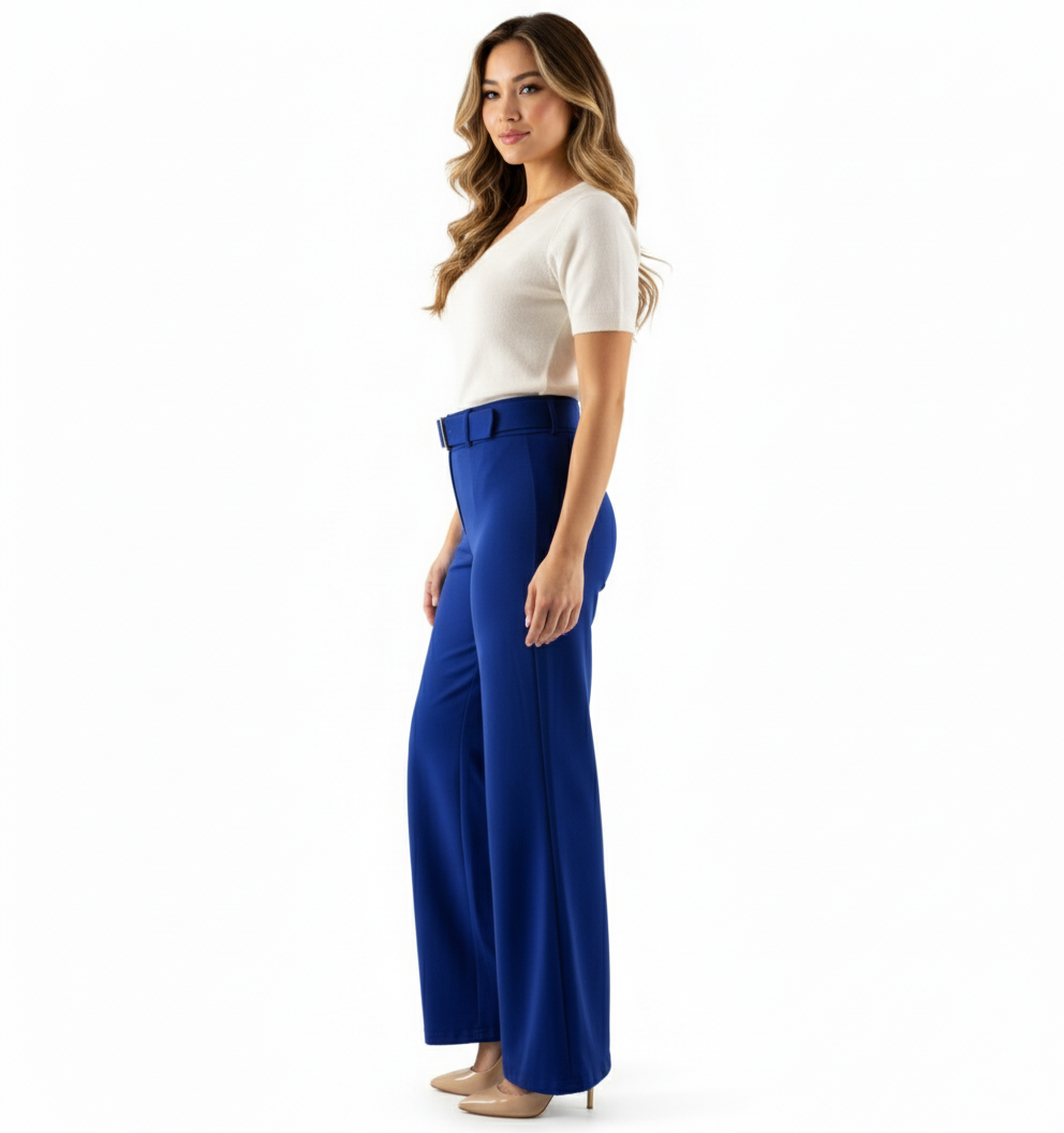 Pantalón acampanado con cinturón que estiliza y realza tu presencia