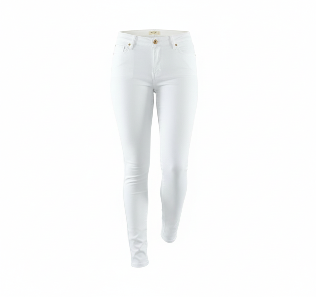 Pantalón recto ajustado con cinturón que define tu silueta con elegancia casual