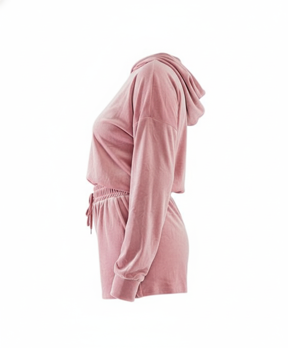 Conjunto curvy de terciopelo suave con sudadera y short para días relajados con estilo