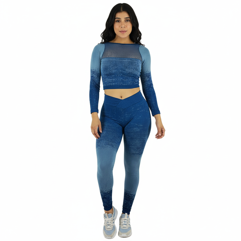 Conjunto deportivo que estiliza con firmeza y dinamismo