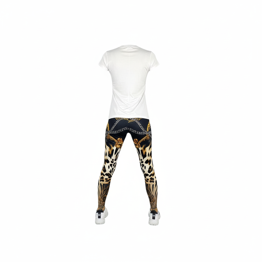 Conjunto estampado con animal print para destacar con confianza casual