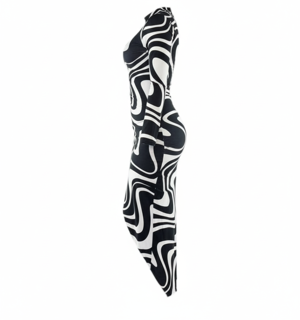 Vestido largo asimétrico con estampado de ondas que estiliza con movimiento