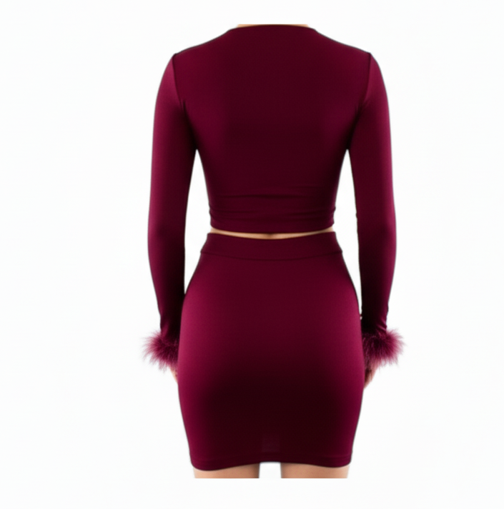 Conjunto falda y blusa con cristales que resalta tu brillo personal