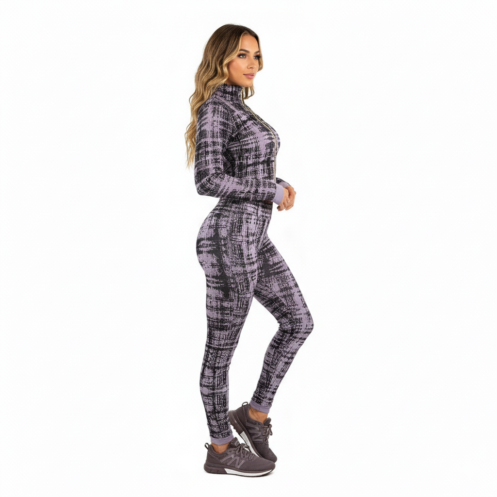 Conjunto deportivo con cierre que estiliza y brinda soporte visual