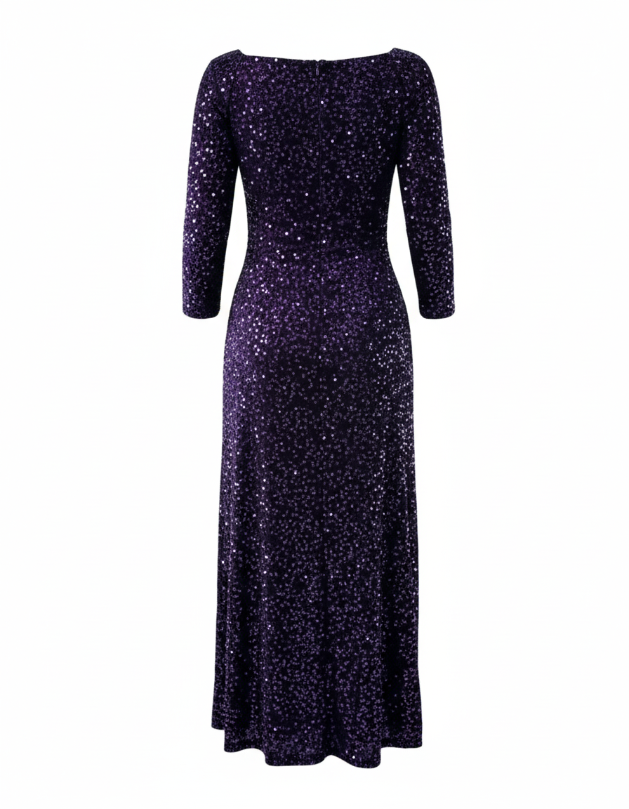 Vestido largo de lentejuelas con escote corazón y abertura que roba miradas