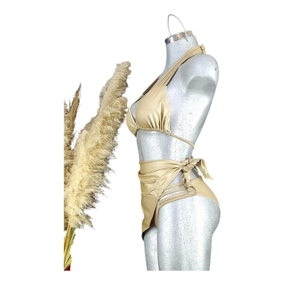 Bikini de dos piezas con pañoleta que resalta tu figura con estilo sensual y versátil