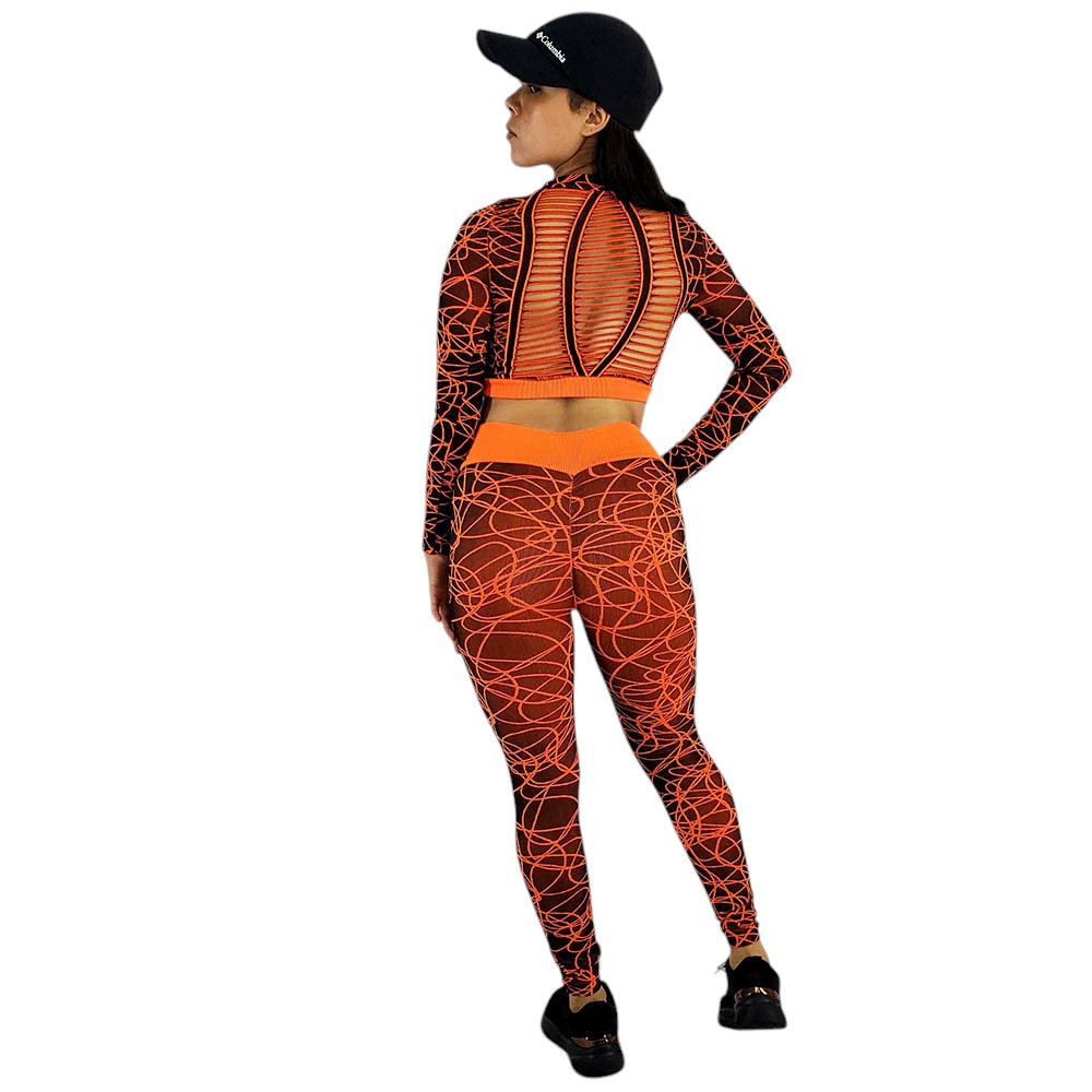 Conjunto deportivo largo con control que realza y estiliza tu silueta