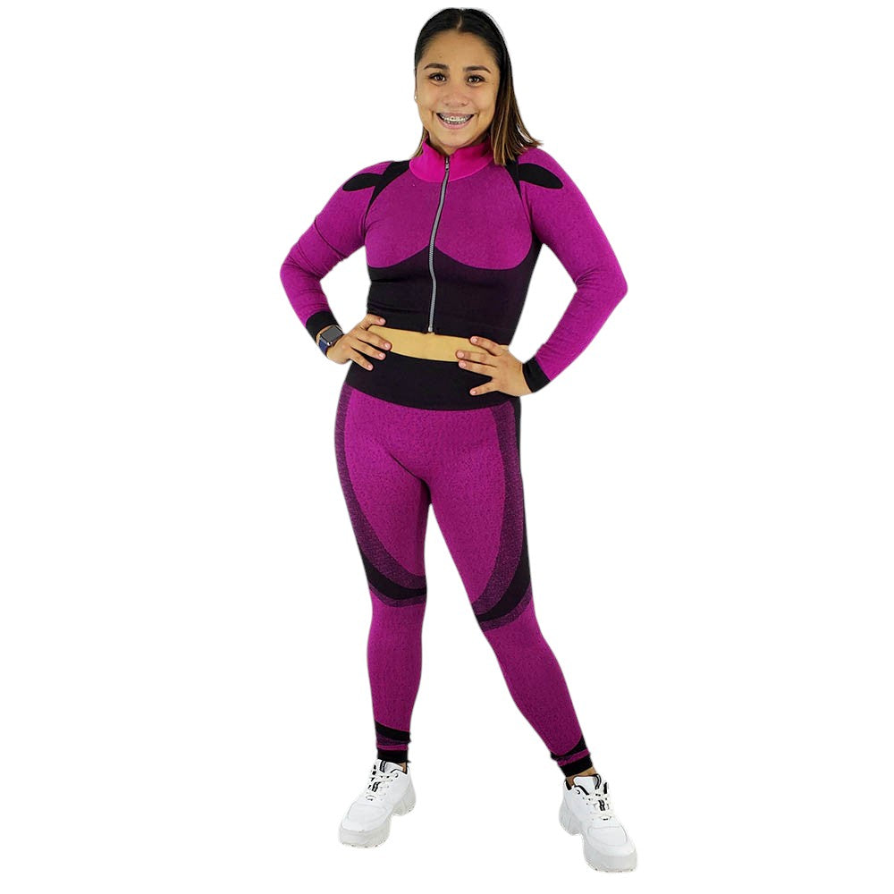 Conjunto deportivo con chaqueta que esculpe tu figura con actitud