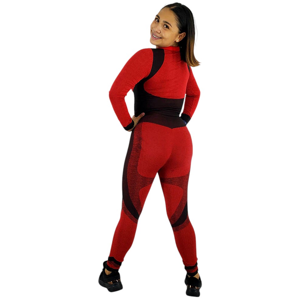 Conjunto deportivo con chaqueta que esculpe tu figura con actitud