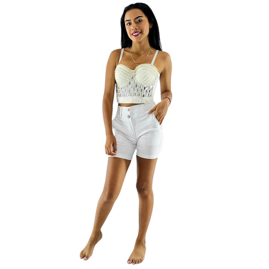 Short con botones que realza tu silueta con estilo sofisticado