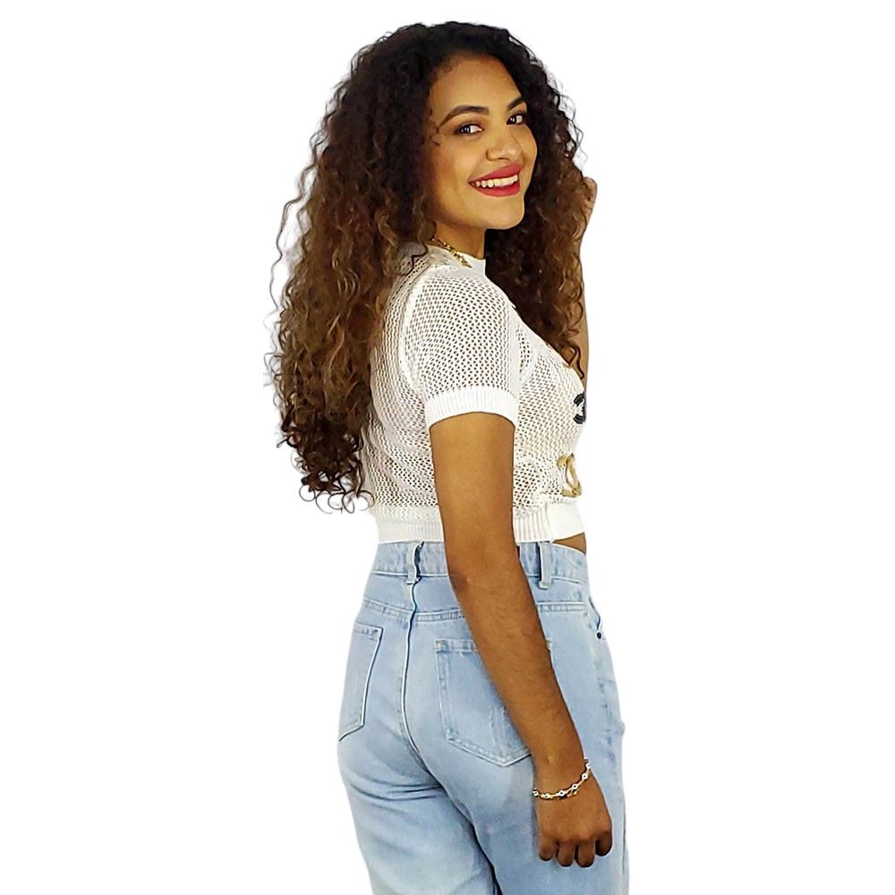 Blusa corta tipo malla con brillo de lentejuelas que resalta tu estilo único