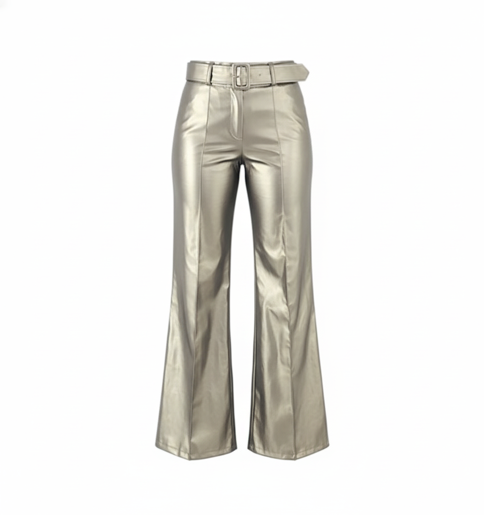 Pantalón acampanado con efecto vinilado que alarga tu silueta con estilo audaz