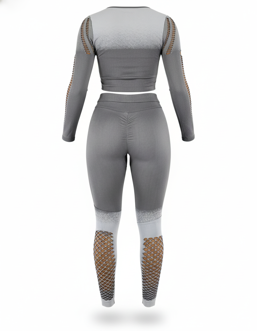 Conjunto deportivo largo con diseño calado y efecto degradado que estiliza tu silueta