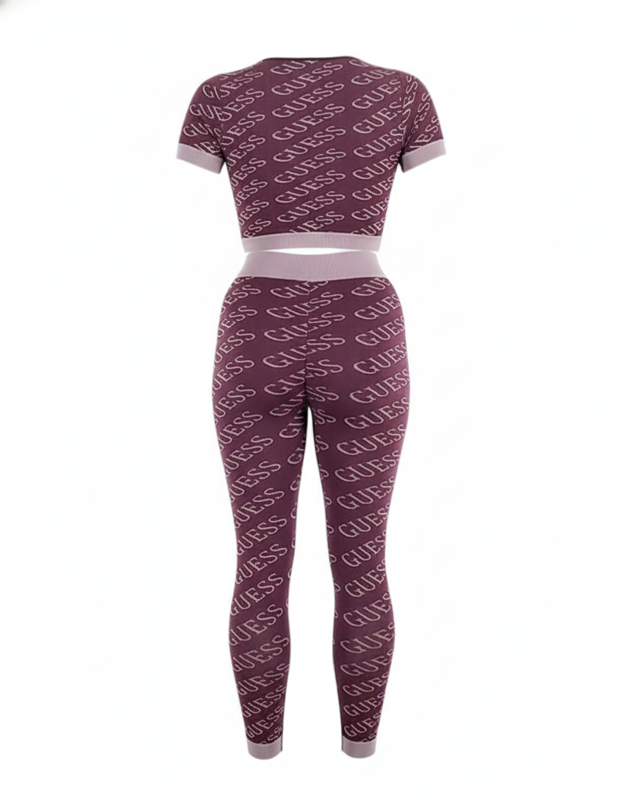 Conjunto deportivo slim fit que moldea tu figura con estilo