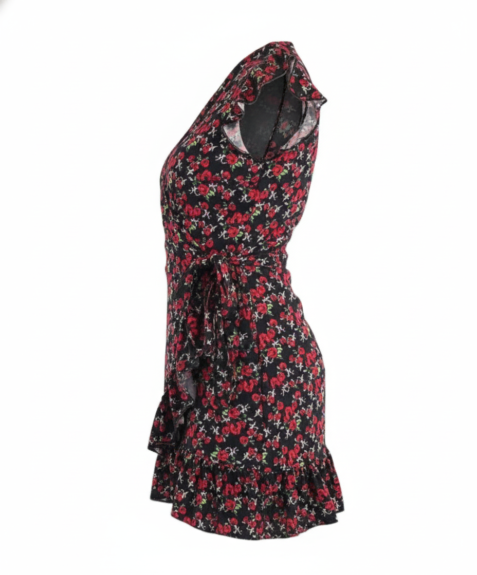Minivestido floral con cruce que acentúa tu silueta con frescura