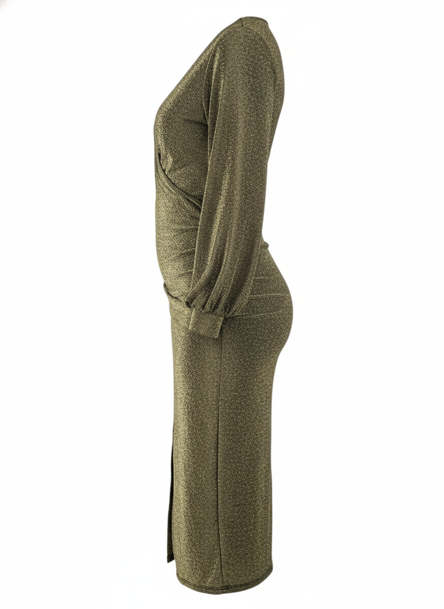 Vestido largo con escote en V que ilumina tu presencia con elegancia metálica