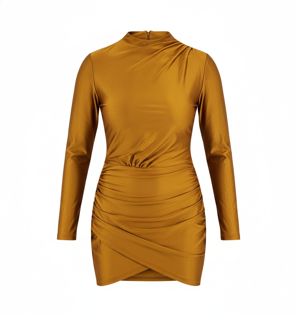 Minivestido satinado que acentúa tu silueta con elegancia audaz
