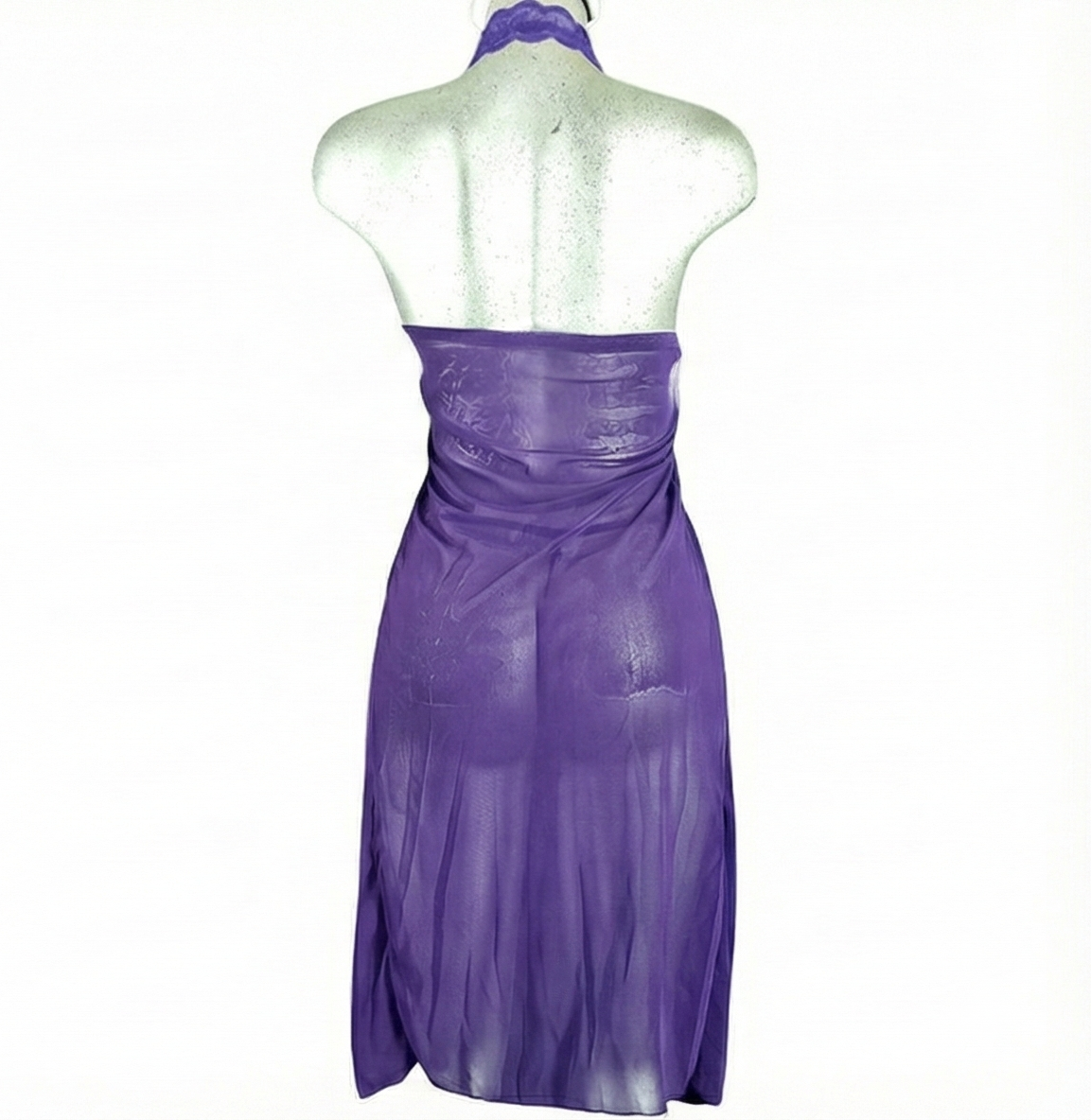 Babydoll largo de encaje y transparencias con escote halter y corte sensual