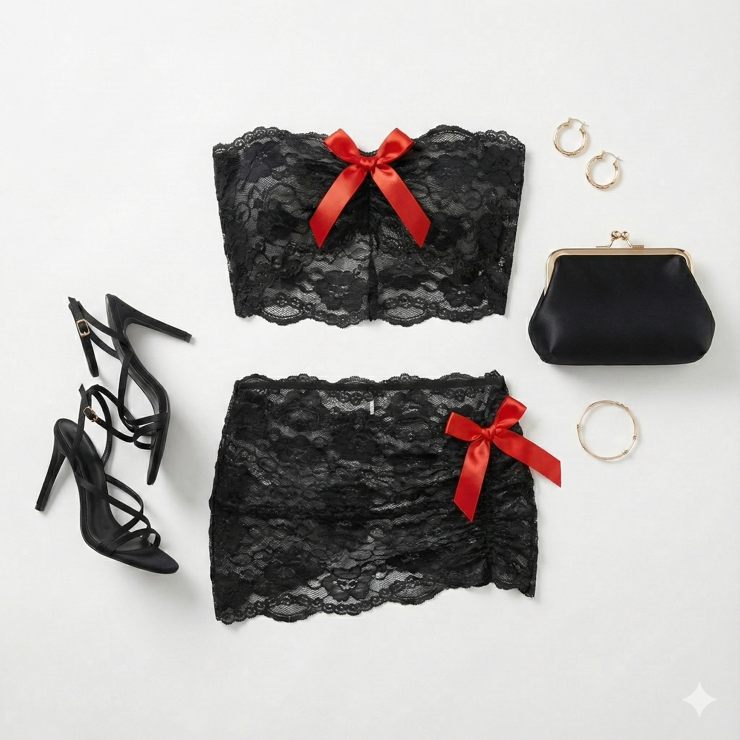 Bikini de encaje con minifalda que resalta tu feminidad juguetona