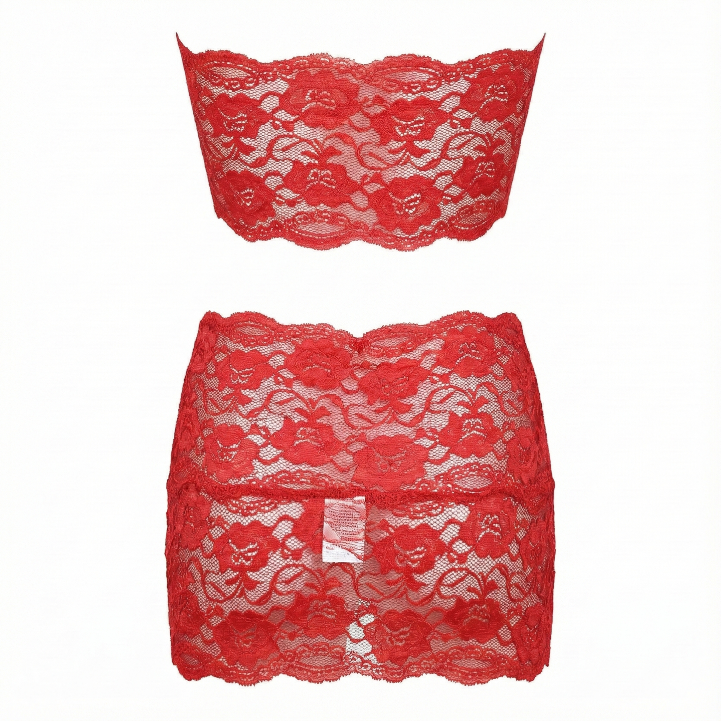 Bikini de encaje con minifalda que resalta tu feminidad juguetona