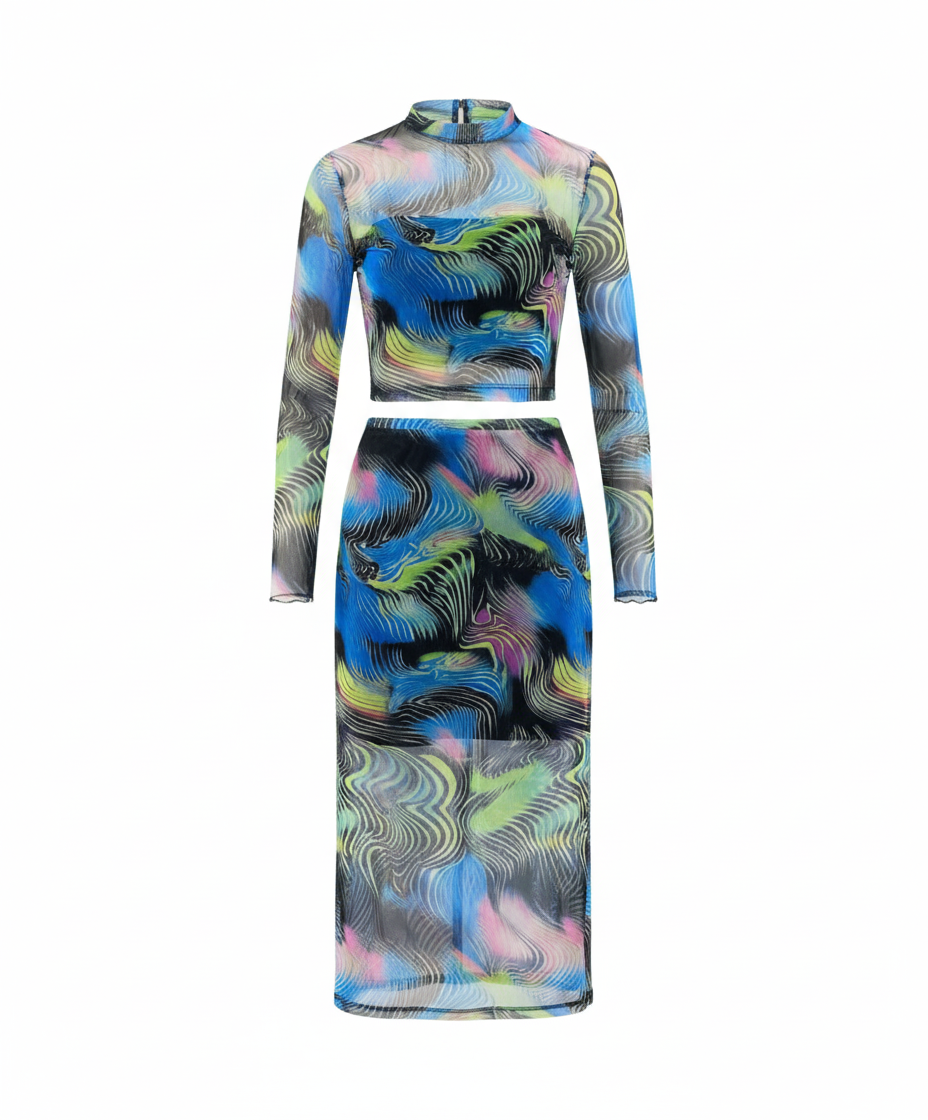 Conjunto con falda translúcida que potencia tu energía creativa