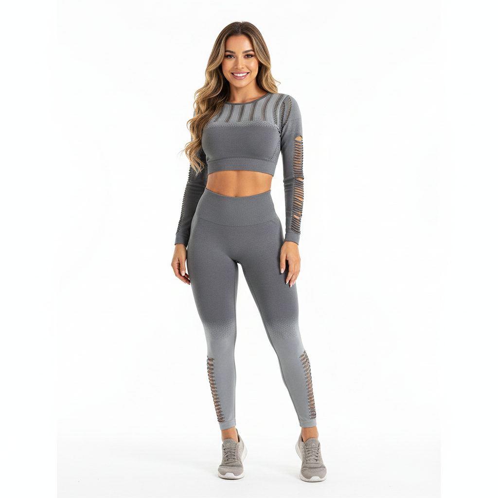 Conjunto deportivo largo con diseño calado y efecto degradado que estiliza tu silueta