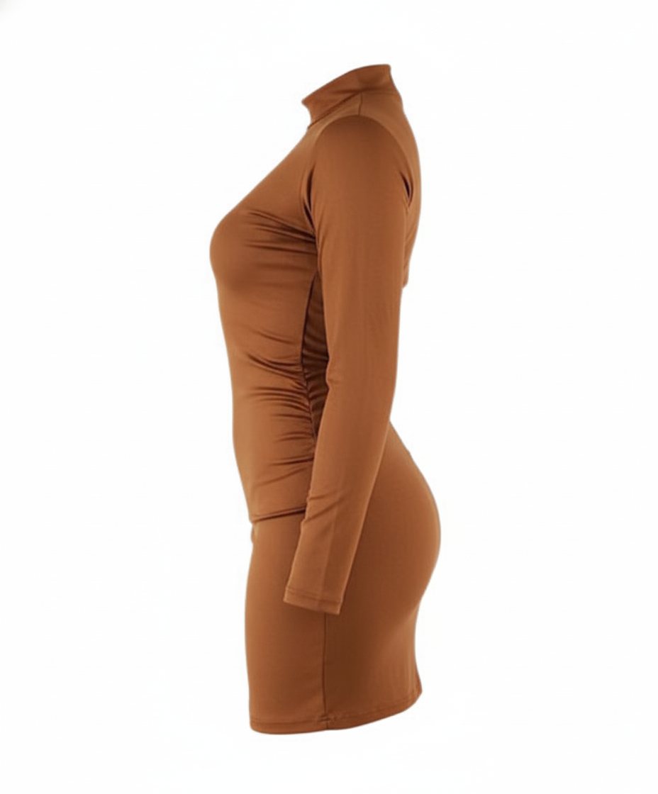Vestido corto de cuello tortuga que moldea tu figura con elegancia brillante