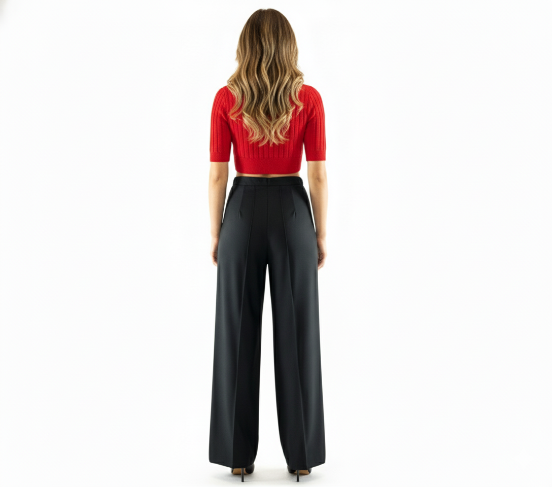 Conjunto acampanado de tres piezas con brillo sutil que estiliza tu silueta