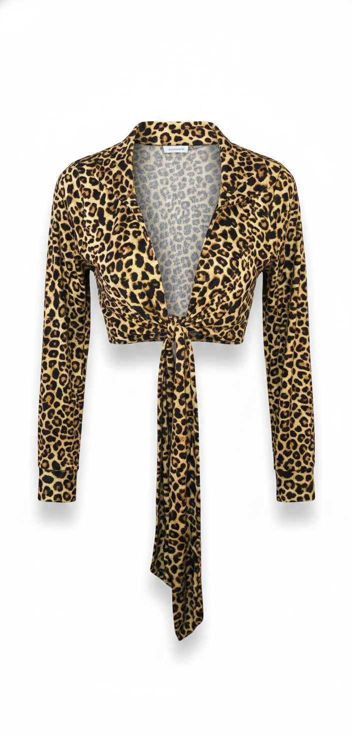 Crop top animal print cruzado que define tu cintura con audacia salvaje
