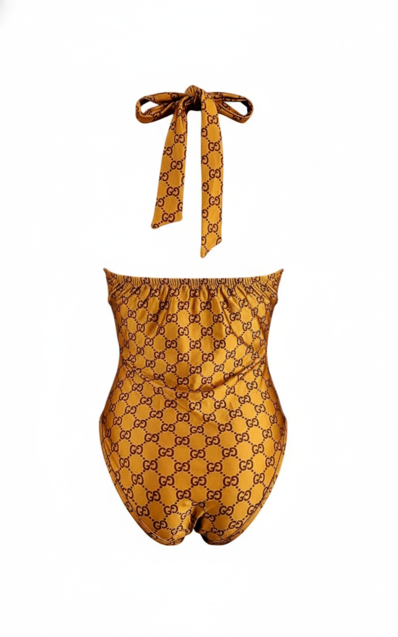 Monobikini con escote profundo y tirantes que estiliza tu figura con sensualidad elegante