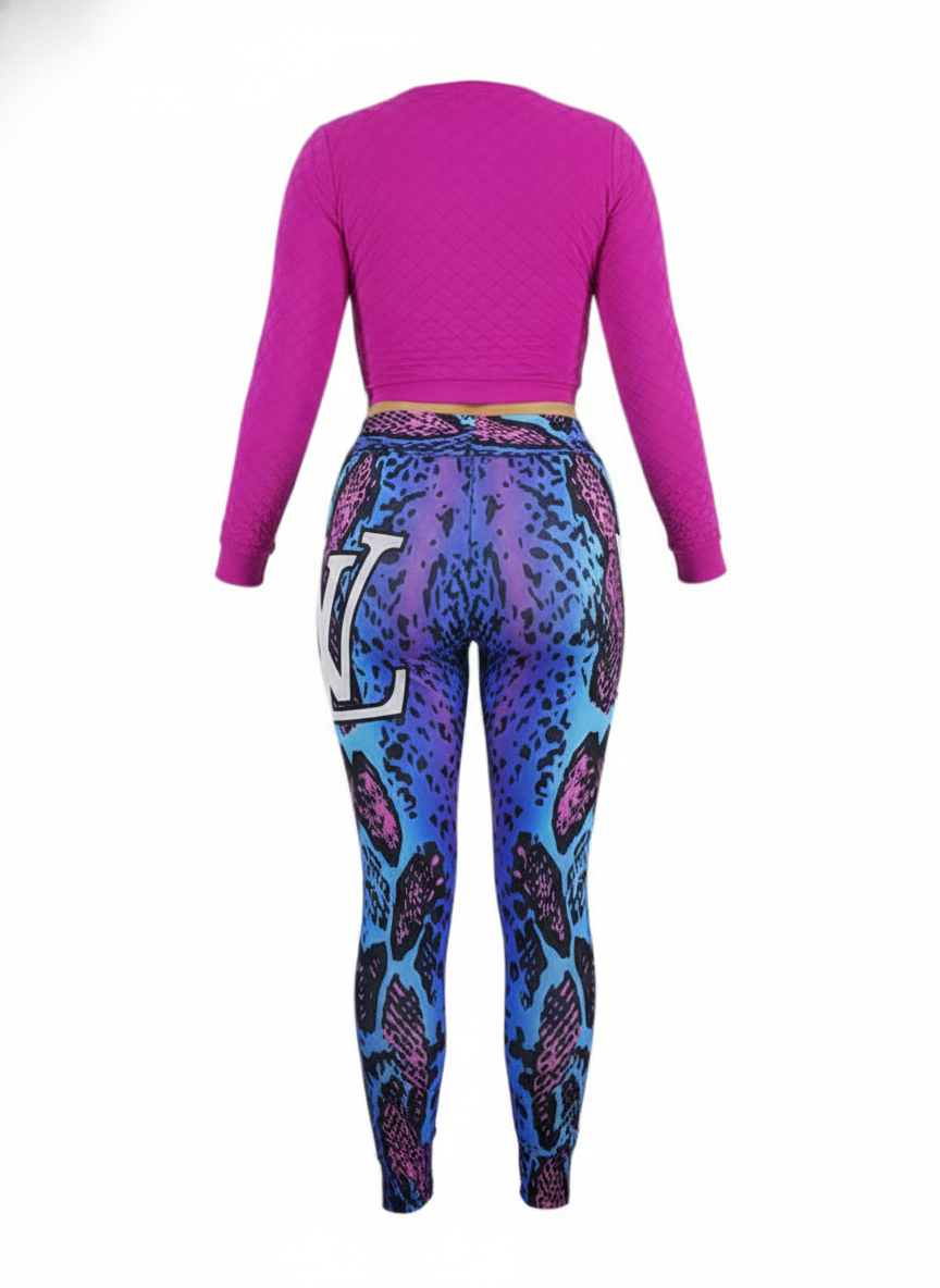 Conjunto deportivo Push Up con estampado víbora que moldea tu silueta con audacia