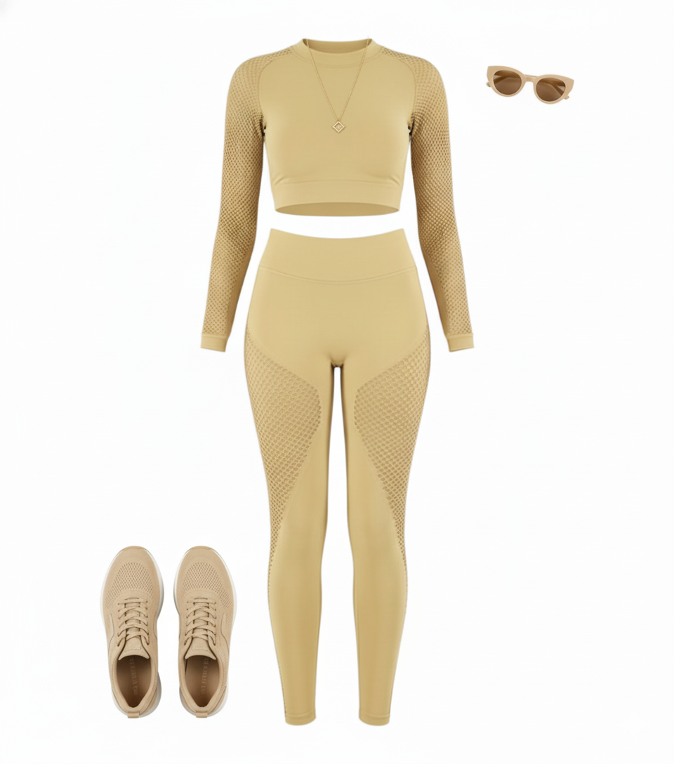 Conjunto deportivo con transparencias que moldea tu figura con estilo