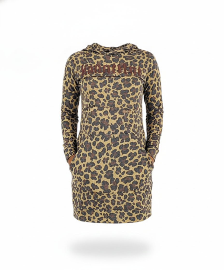 Minivestido con gorro y estampado felino que enmarca tu actitud salvaje