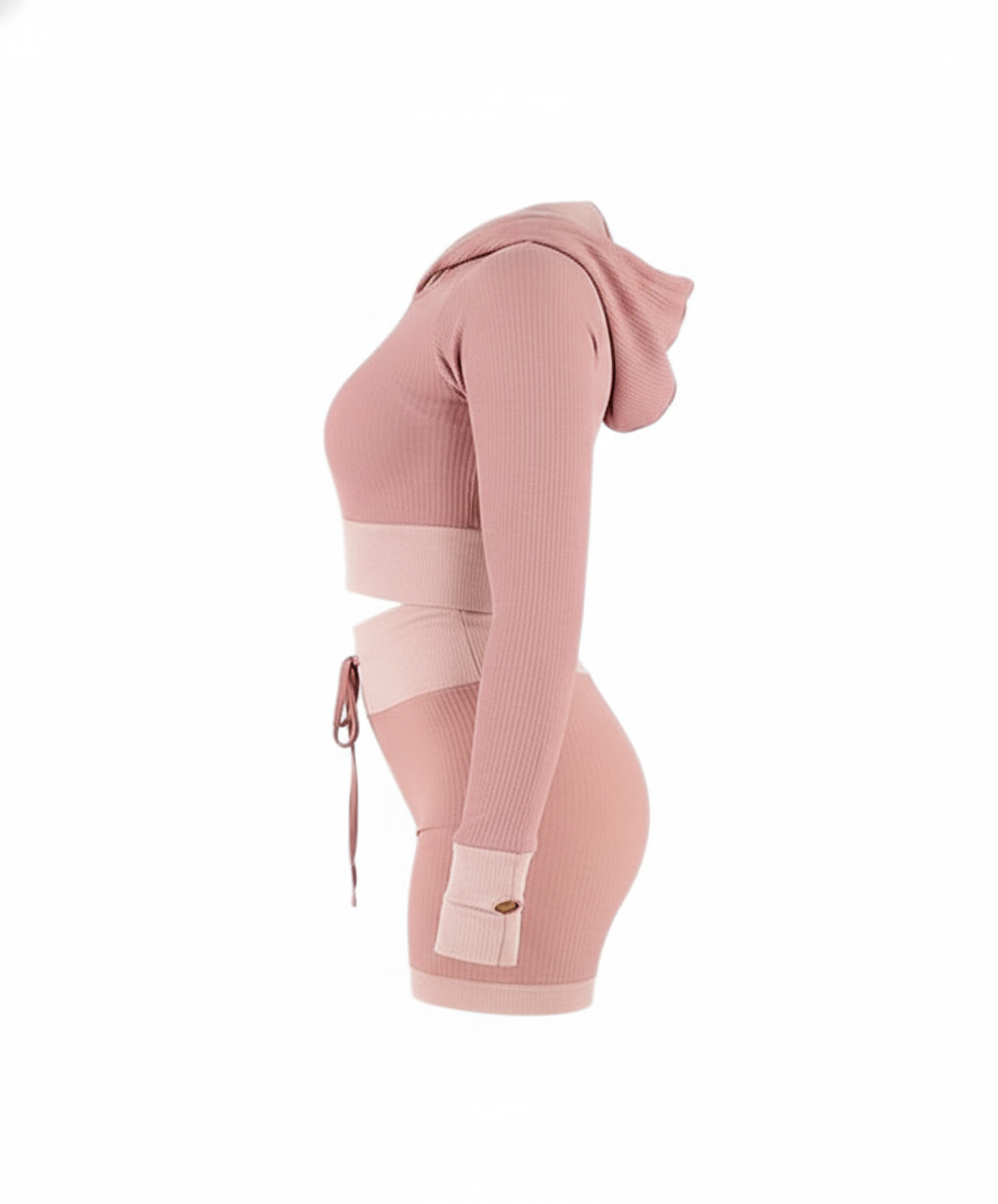 Conjunto deportivo de short y blusa manga larga que define tu figura con estilo urbano