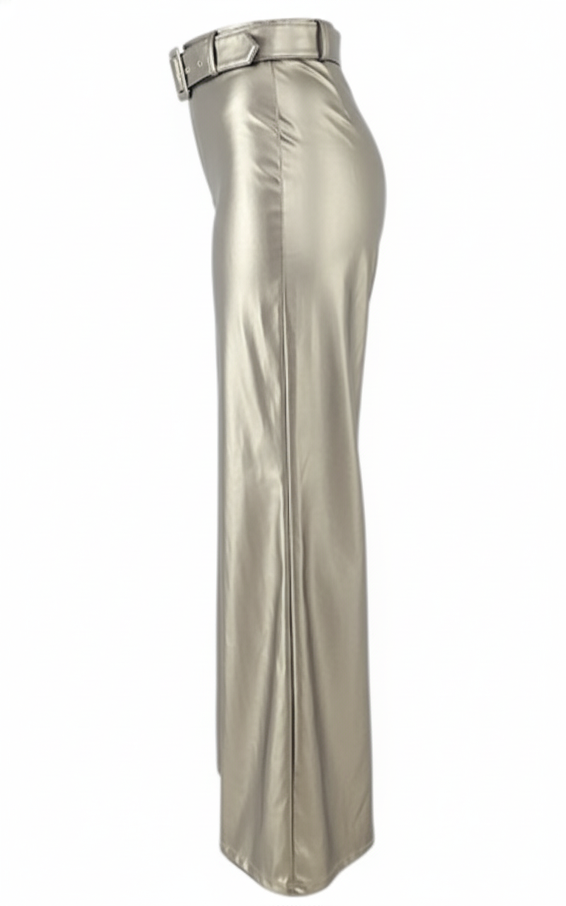 Pantalón acampanado con efecto vinilado que alarga tu silueta con estilo audaz