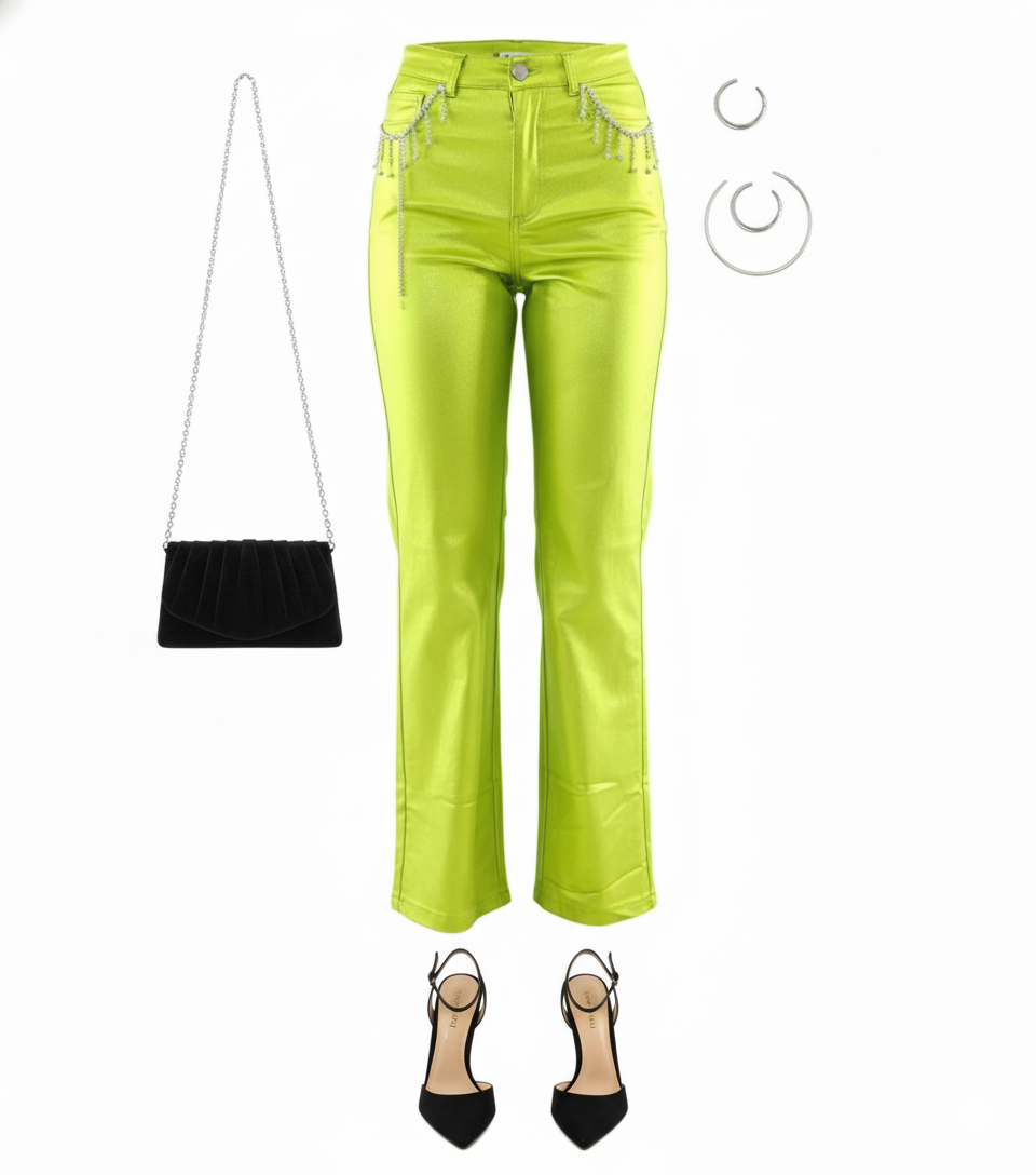 Pantalón recto satinado con brillo sutil y detalle de cadenita