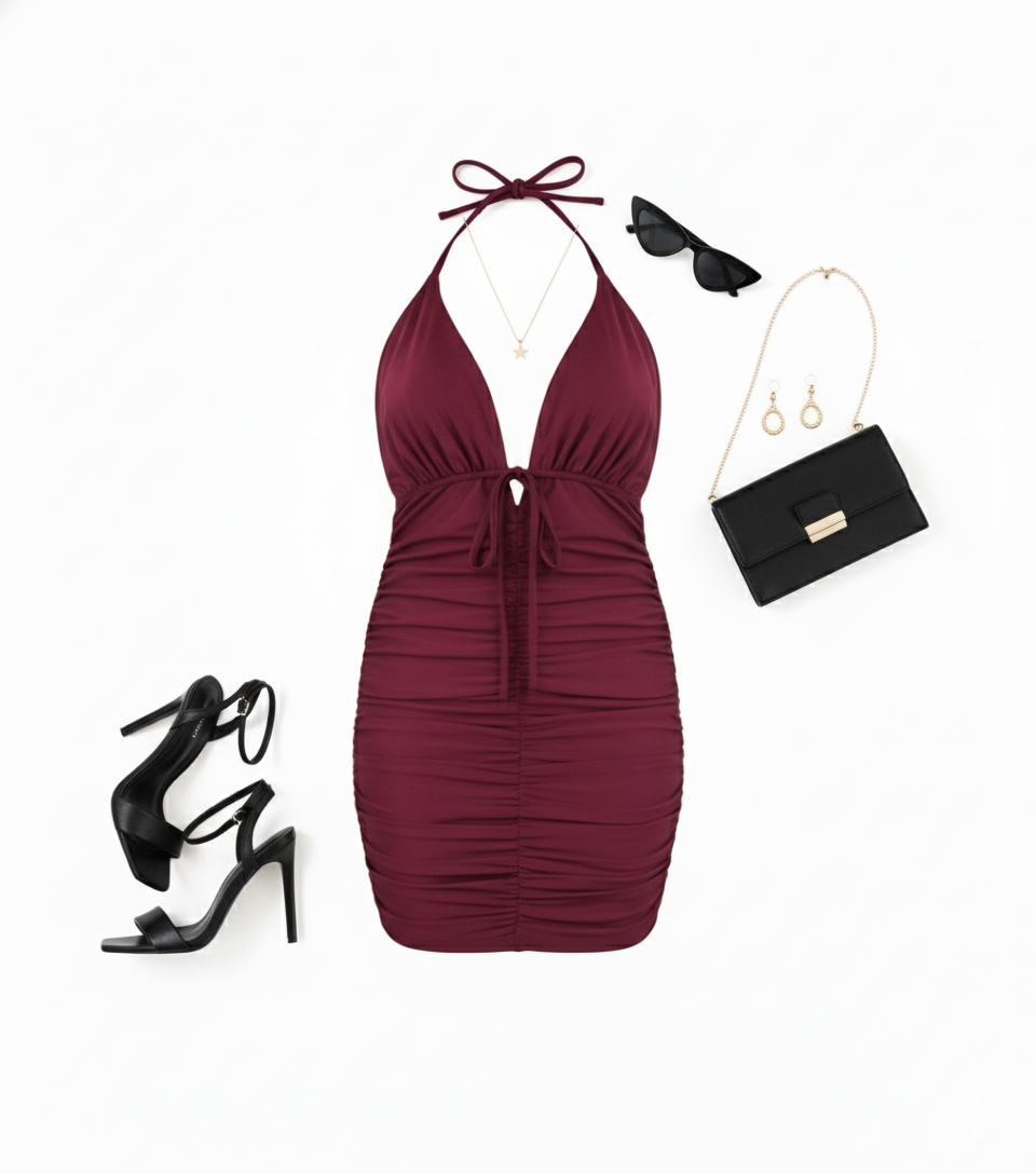 Minivestido fruncido con escote que resalta tu silueta con audacia