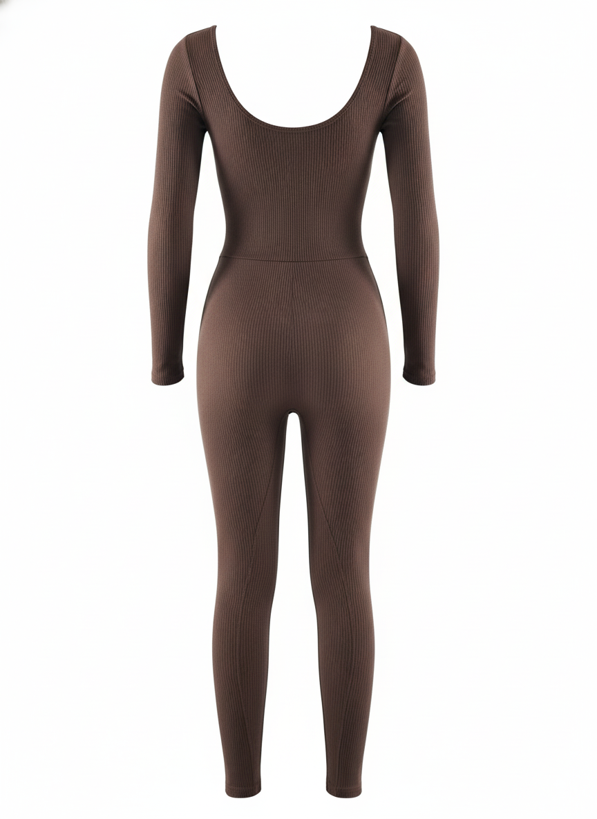 Enterizo largo que moldea con comodidad y fluidez deportiva