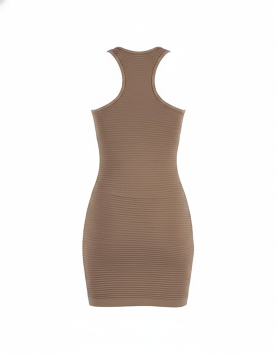 Minivestido de tirantes que define tu silueta con elegancia cómoda